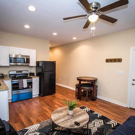 Hackberry St #A Renovated 2Br/2Ba Near Downtown Apartment San Antonio Exterior photo