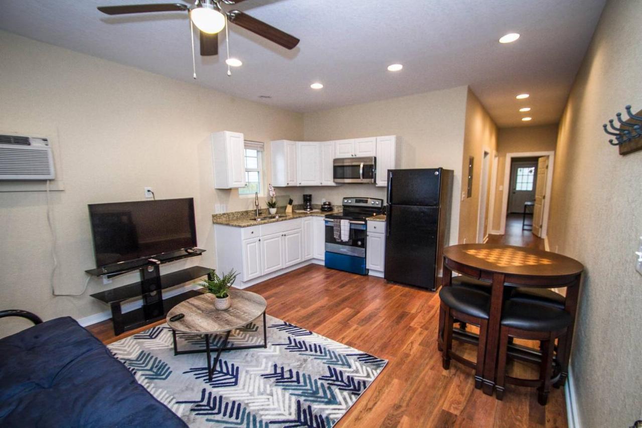 Hackberry St #A Renovated 2Br/2Ba Near Downtown Apartment San Antonio Exterior photo